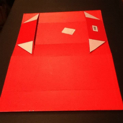 A red collapsible box